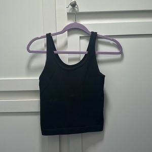 Target ribbed tank